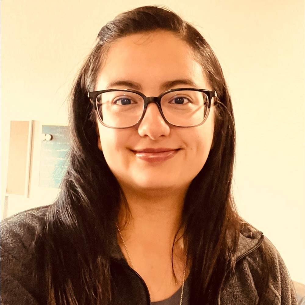 Meet your Posher, Demi